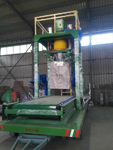 Mobile tonner bag packing machine