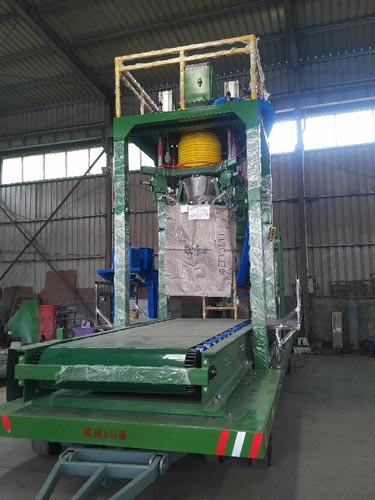 Mobile tonner bag packing machine