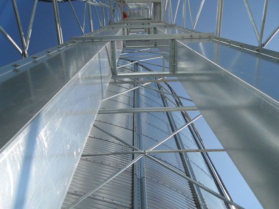 Башня ковшового элеватора для зернового силоса